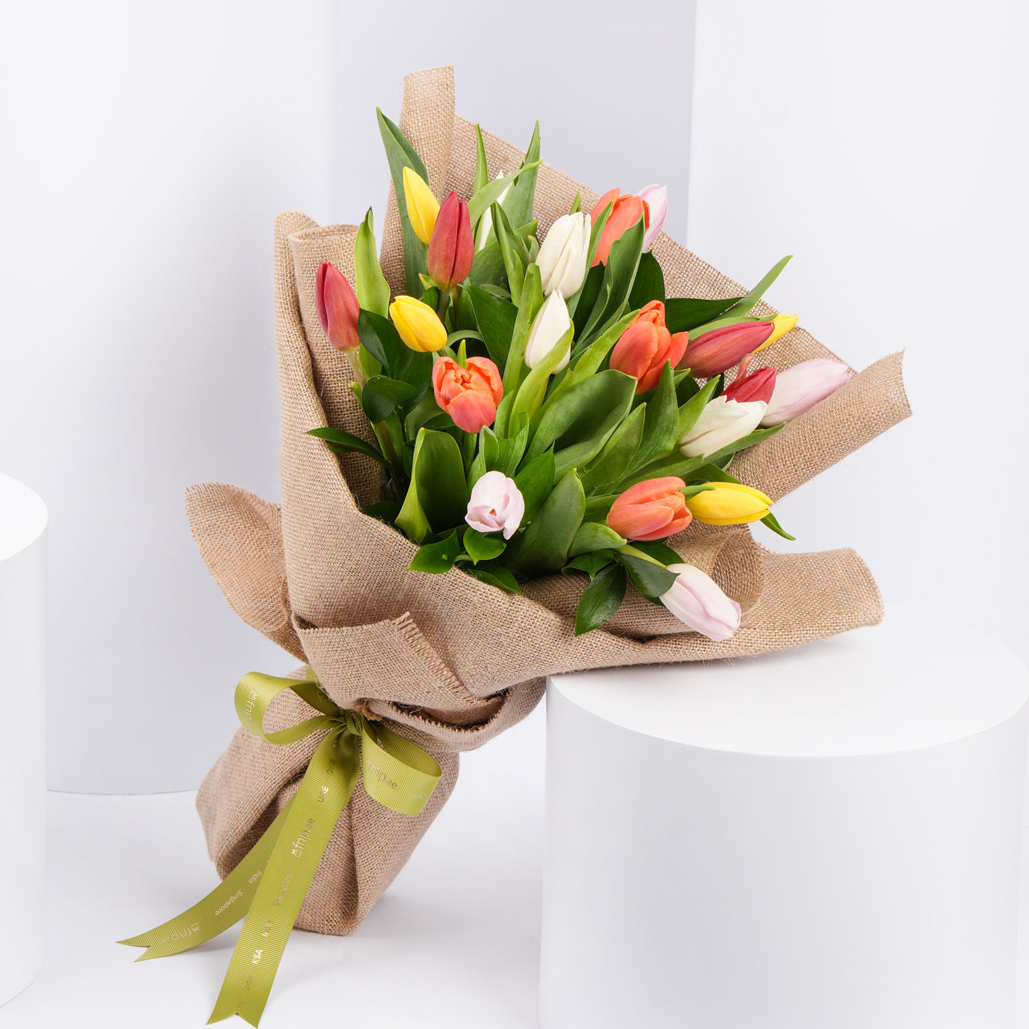 Online Beautiful Tulips Bouquet Gift Delivery In UAE FNP