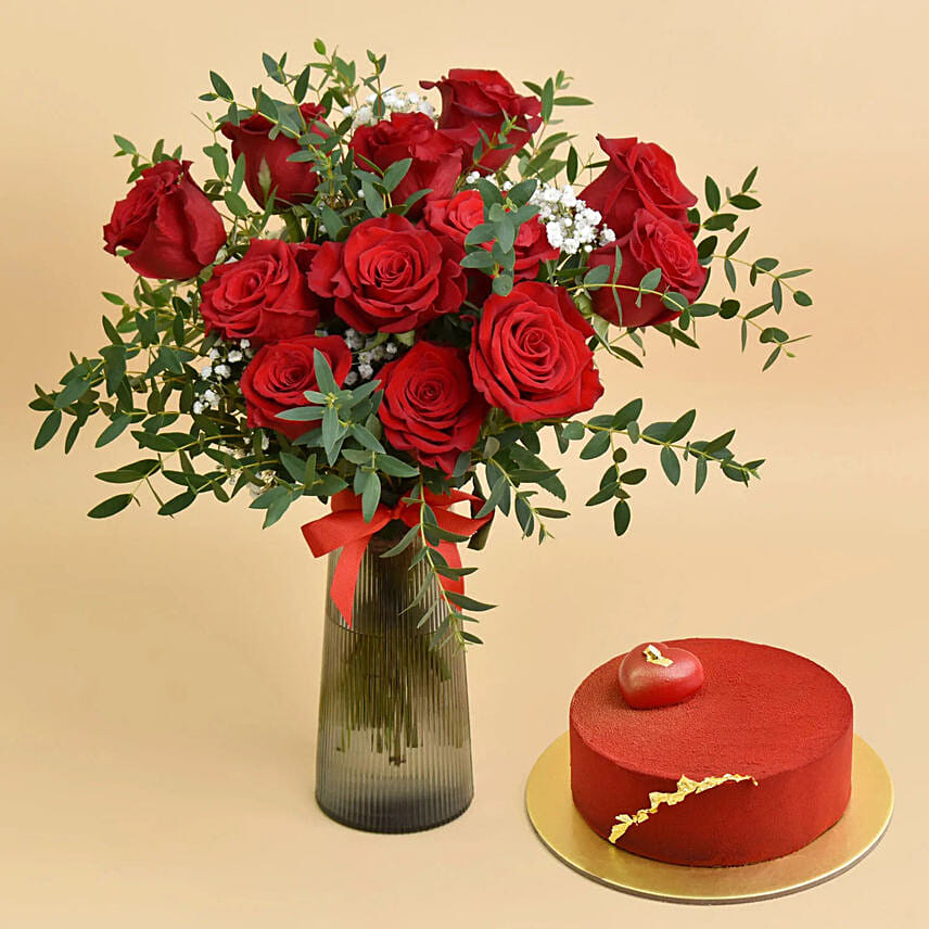 12 Red Roses in Premium Vase And Cake: Valentines Day Gifts to Bahrain