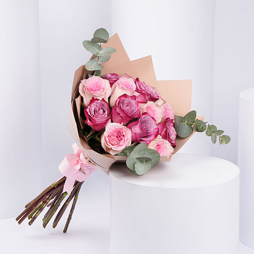 6 Purple and 6 Pink Roses Bouquet: هدايا عيد الأم في الأردن