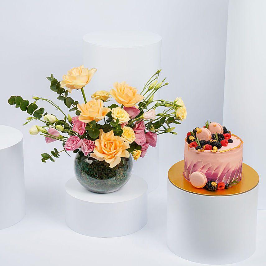 Flowers and Red Velvet Dream Cake: 