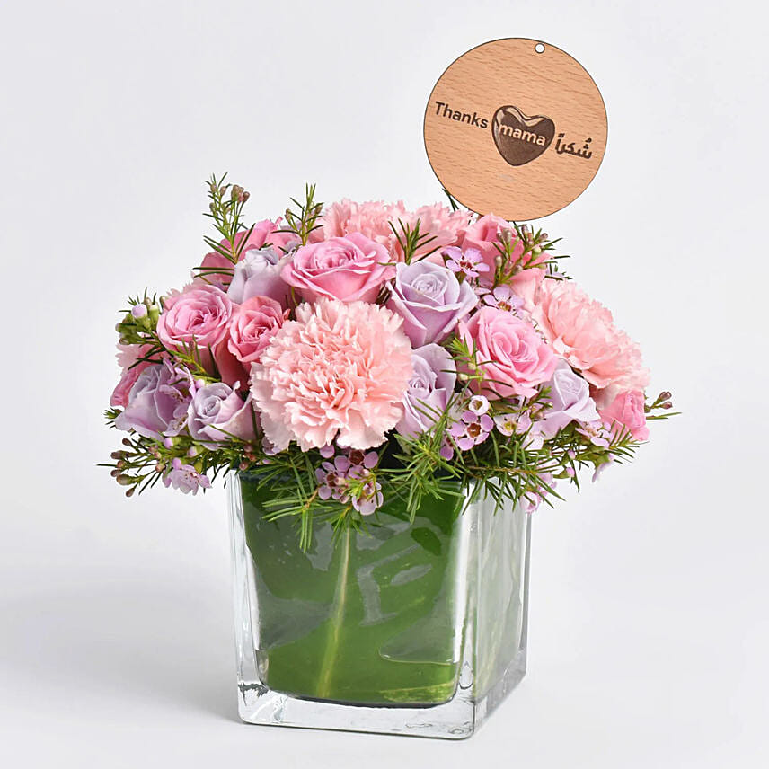 Thanks Mama Flower Arrangement: Send Mothers Day Gifts to Kuwait