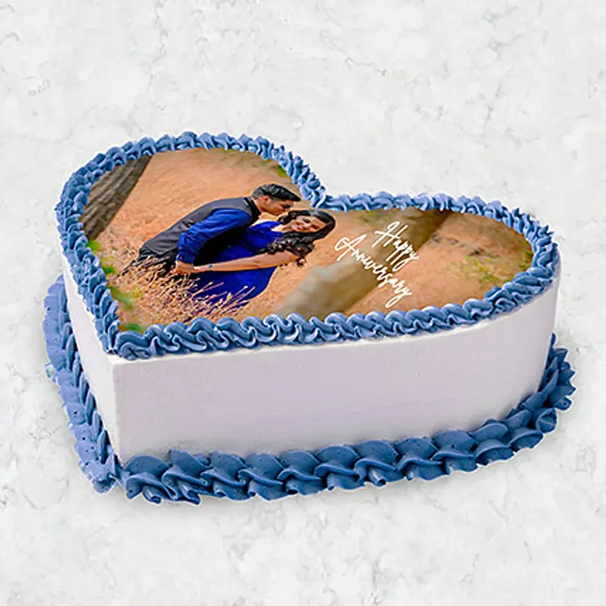 Heart Shaped Photo Cake 10 Pax: Fudge Cakes