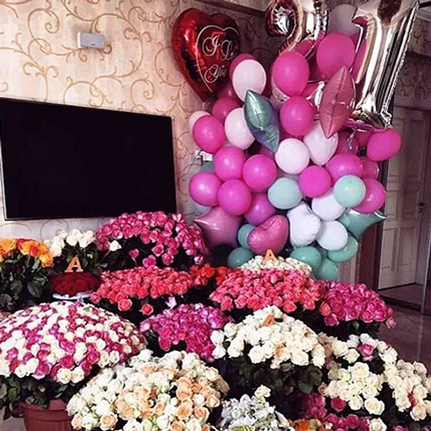 Vibrant Blooms and Balloons Magic: Unique Gifts Dubai