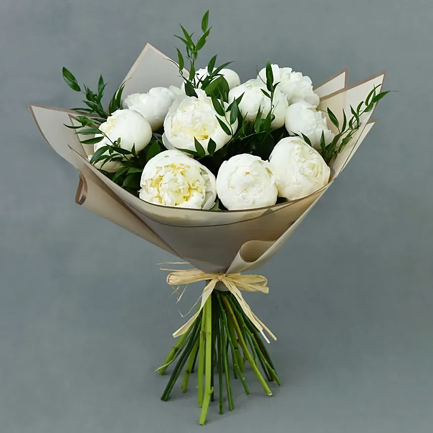 Elegant 10 White Peonies Bouquet: Flowers