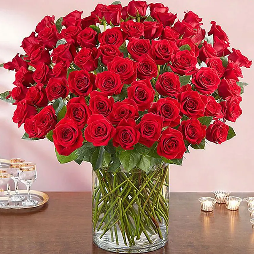 Ravishing 100 Red Roses In Glass Vase: Rose Day Flowers