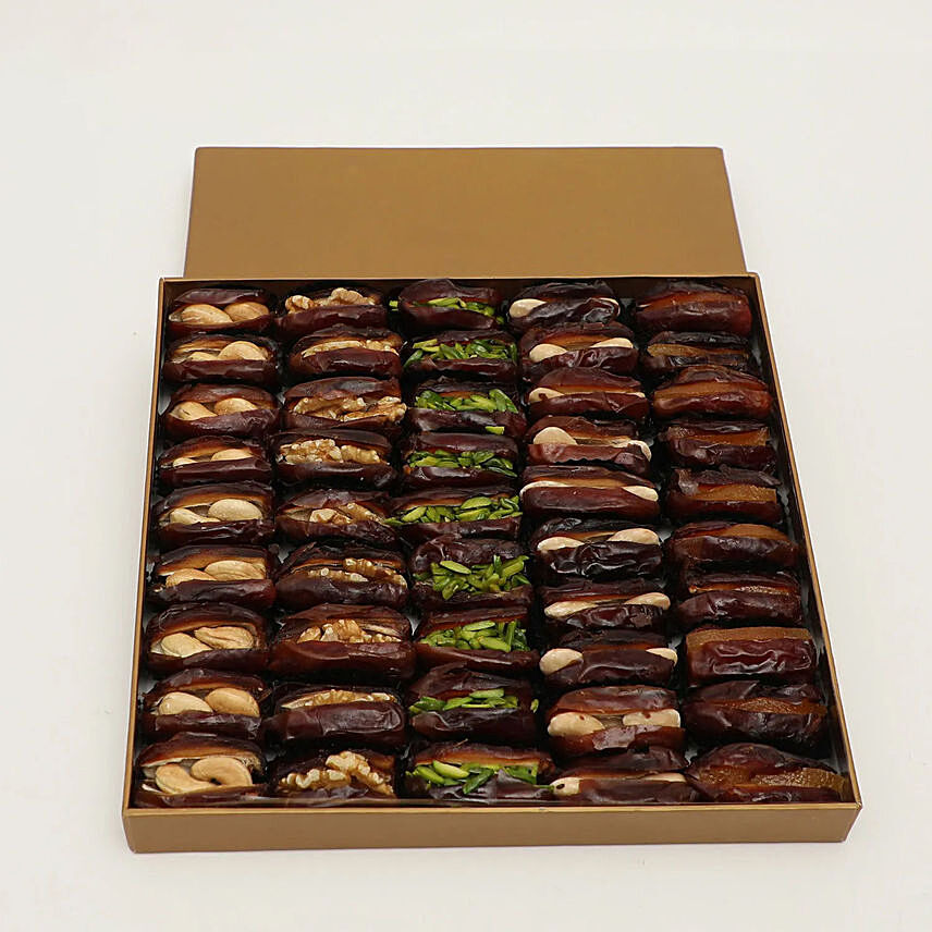 Box of Assorted Khudri Dates with Dry Nuts Fillings Gift by Wafi Gourmet 865g: Dates in dubai