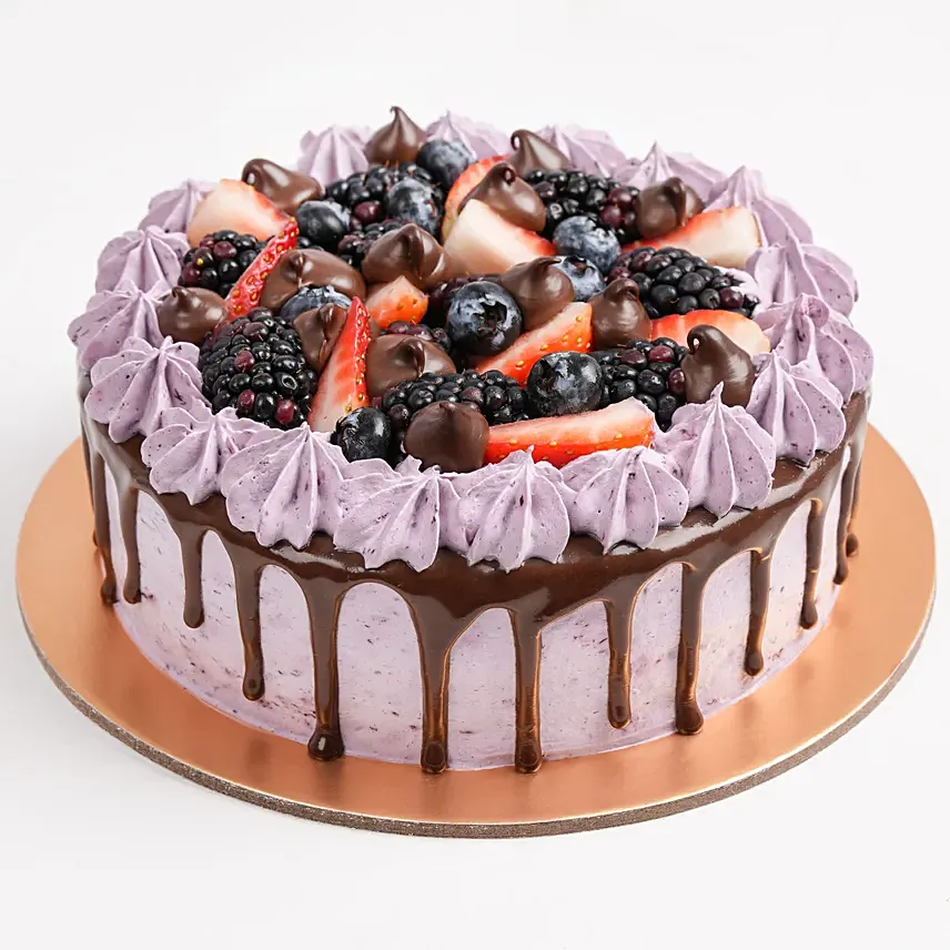 Delicious Chocolate Berry Cake: 