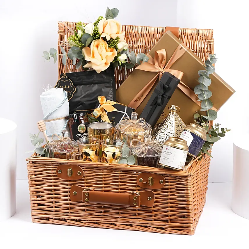 Eid Premium Gift Basket: 
