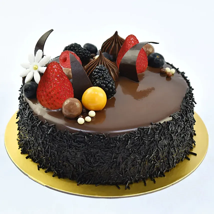 Fudge Fantasy Cake 4 portion: Birthday Cakes to Dubai