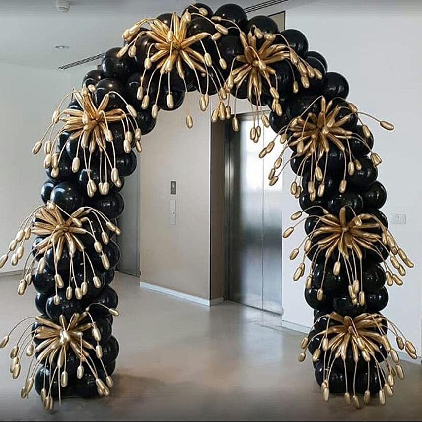 Black and Gold Star Balloons Arch: هدايا الهالوين