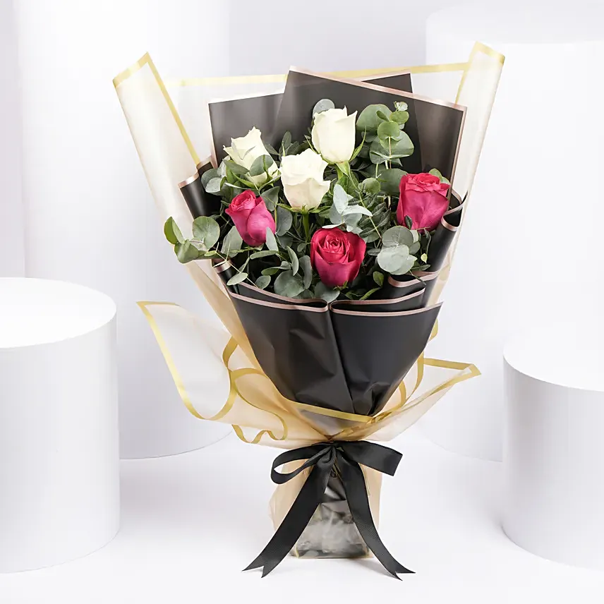 Pink and White Roses Bouquet: Fresh Flower Delivery in Sharjah