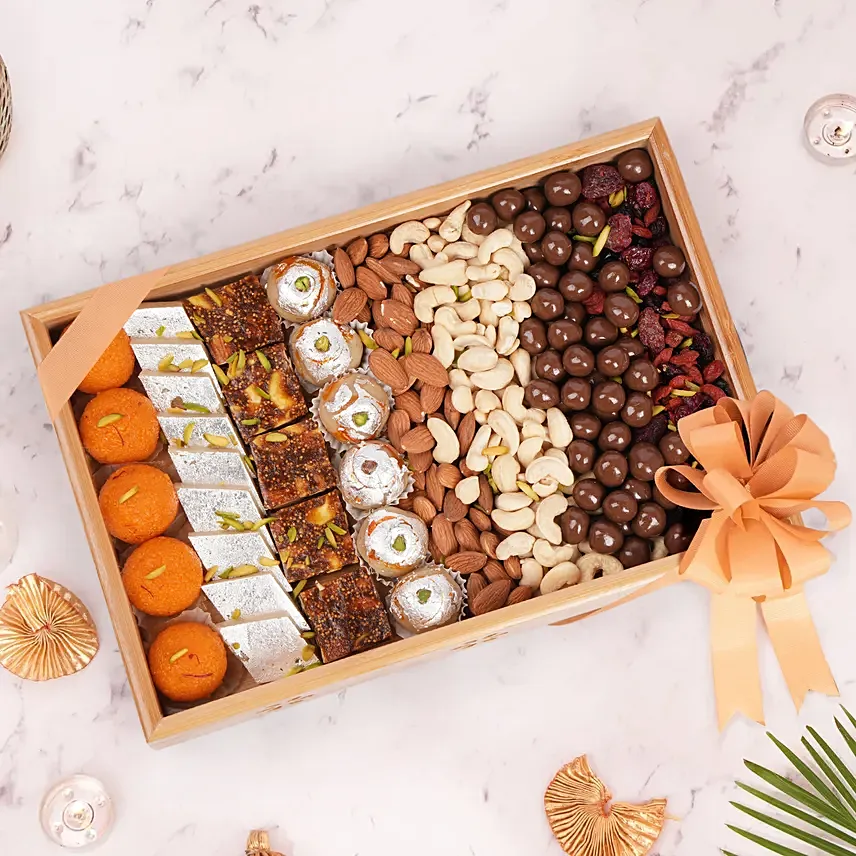 Indulgence Tray: Diwali Gift Hampers