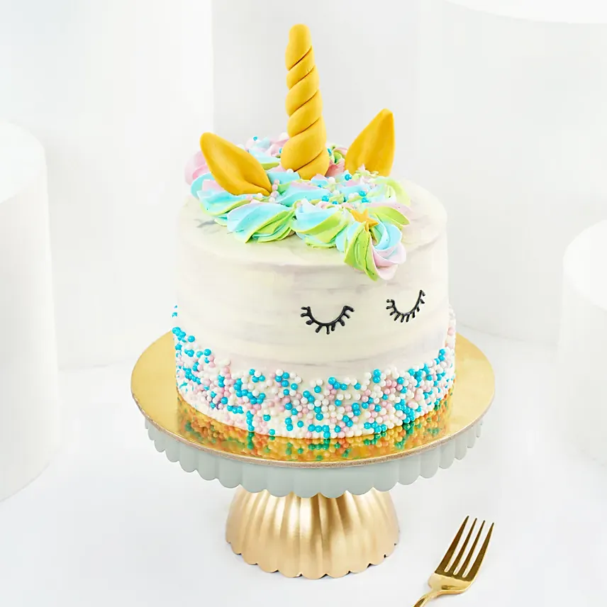 Magical Unicorn Cake: 