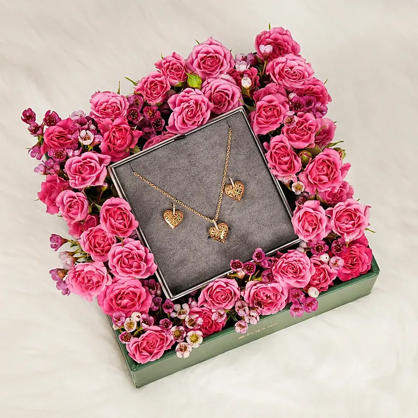 Compassinate Hearts Accessories Cerutti 1881 with Flowers: 