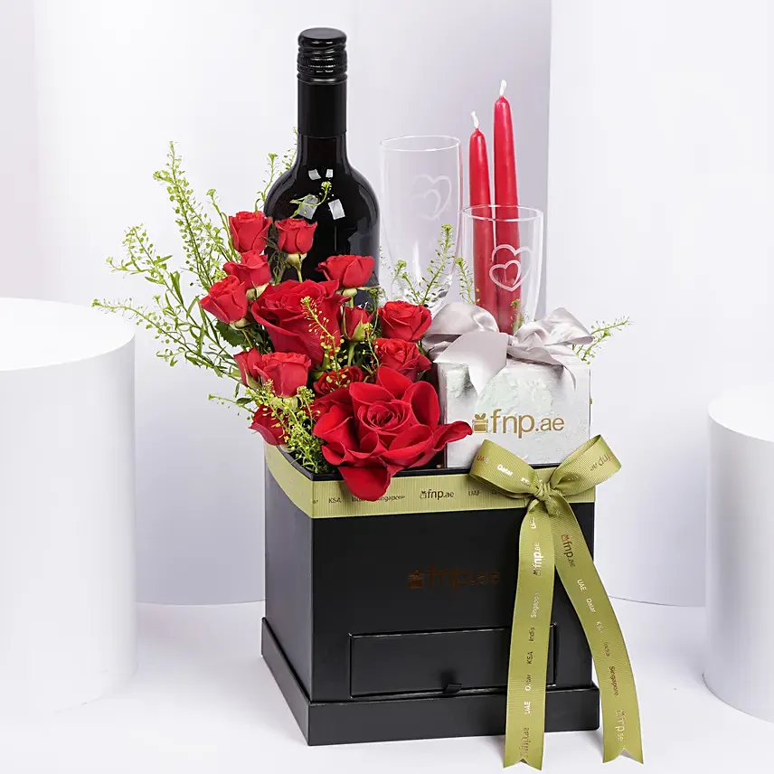 Hearts and Red Roses Hamper: Anniversary Gift Hampers