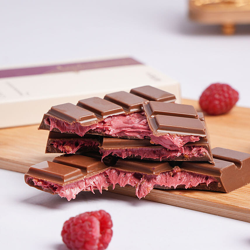 Raspberry Crunch Premium Dubai Chocolate: Miss You Gifts 