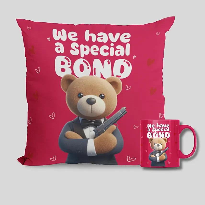 We Have Special Bond Mug And Cushion: وسائد يوم عيد الحب