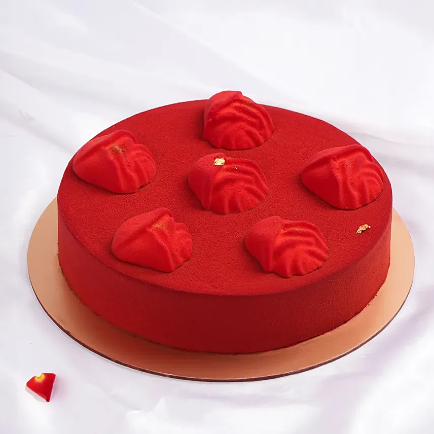 Valentines Velvet Roses Cake: Valentine Day Cakes to Ajman