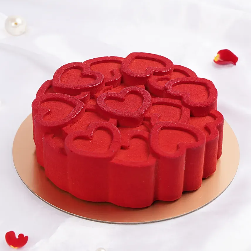 Crimson Romance Cake: Valentine Cakes to Ajman