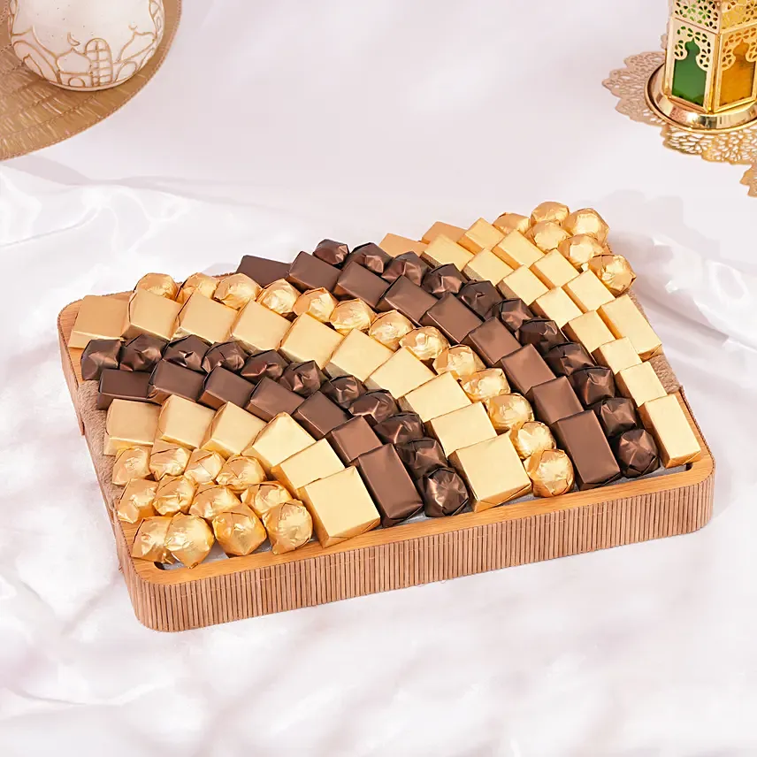 Chocolate In Indulgence Tray: Ramadan Mubarak Chocolates