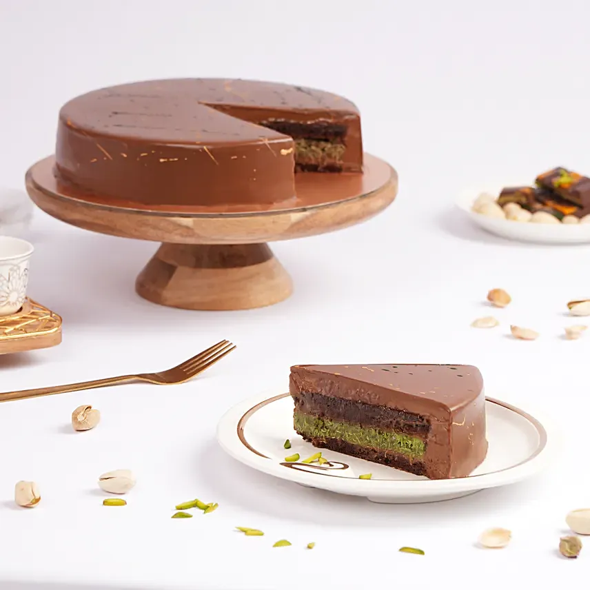 Dubai Chocolate Cake: Chocolate Day Gifts