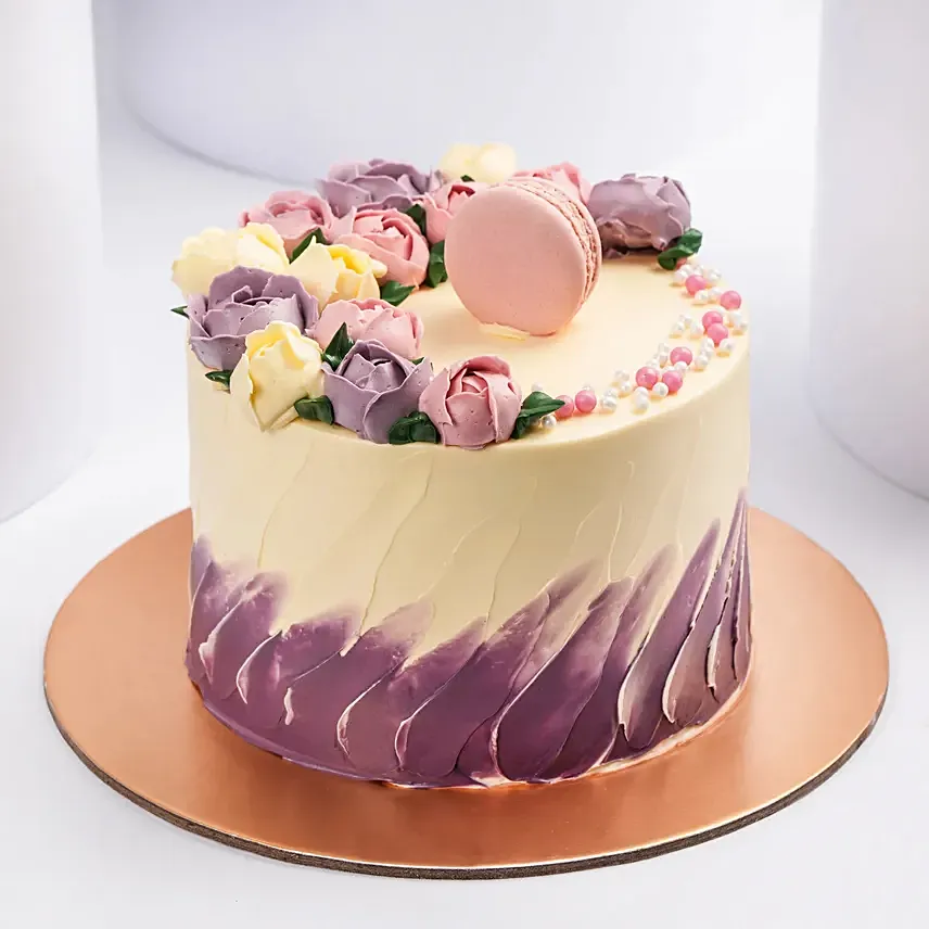 Flowers And Macaroons Chocolate Cake: Send Cakes to Oman