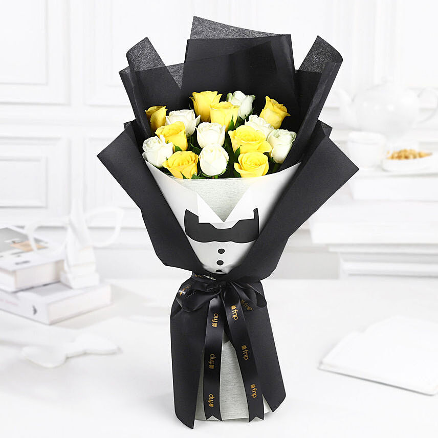 Elegant Rose Bouquet For Special Man: 