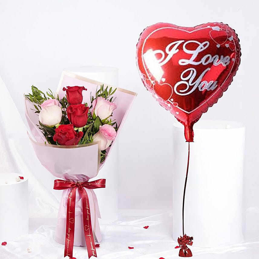 Eternal Love Valentine Roses Bouquet N Heart Balloon: 