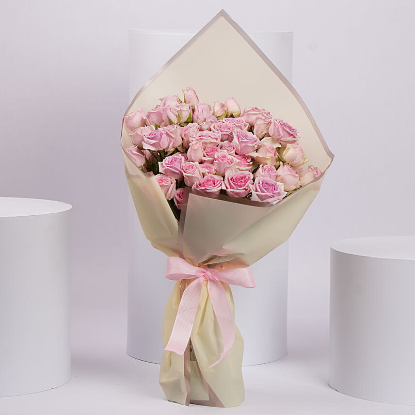 Pink Touch Bouquet: Send Mothers Day Gifts to Qatar