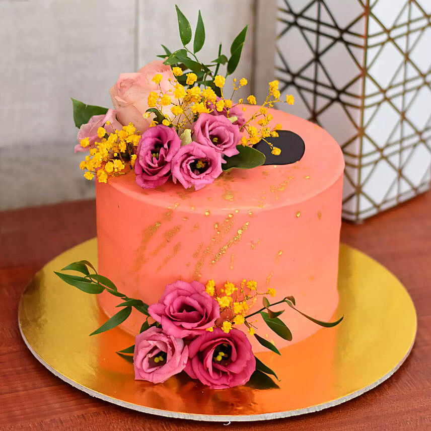 Flowerly Chocolate Cake: Cake Delivery in Saudi Arabia