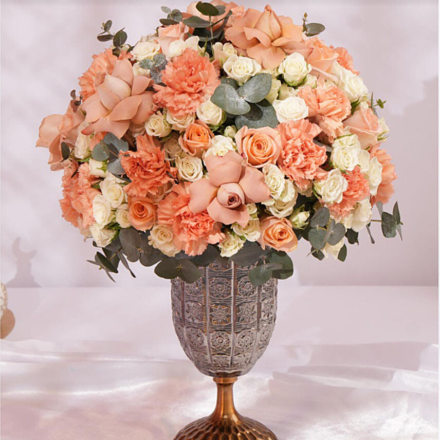 Ramadan Graceful Roses Vase: Send Ramadan Gifts to Saudi Arabia