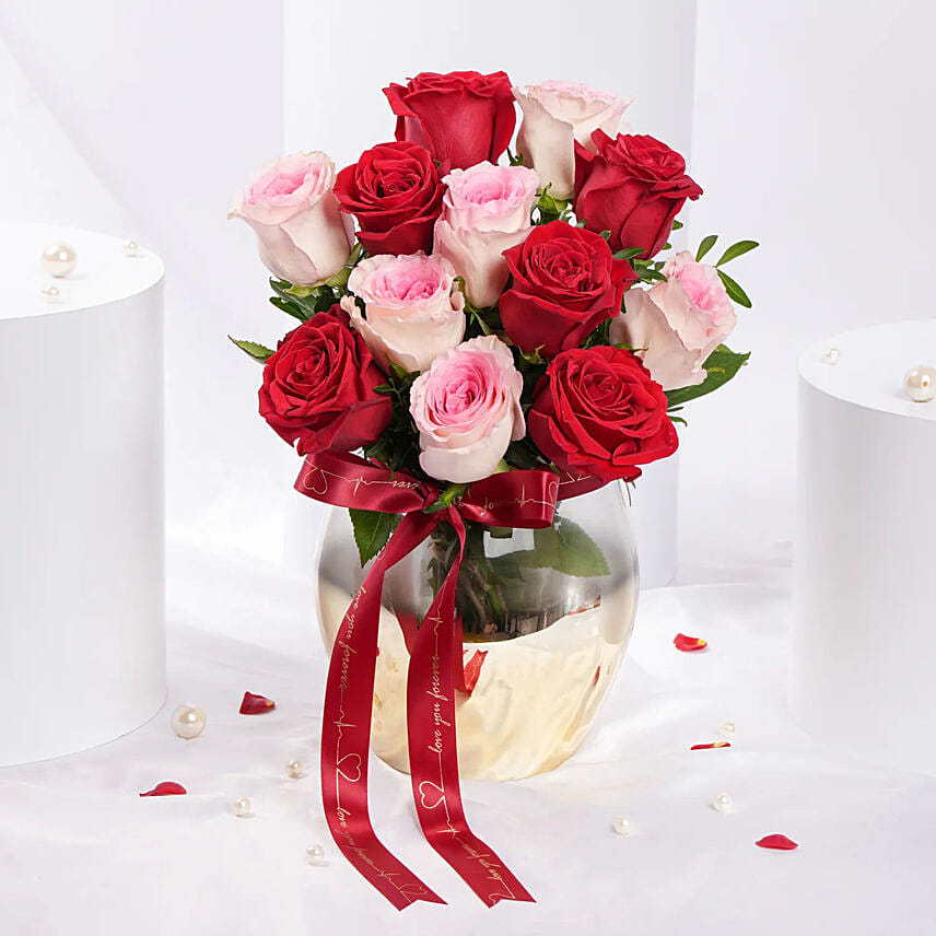 Romantic Valentine’s Rose Arrangement: Send Valentines Day Gifts to Singapore