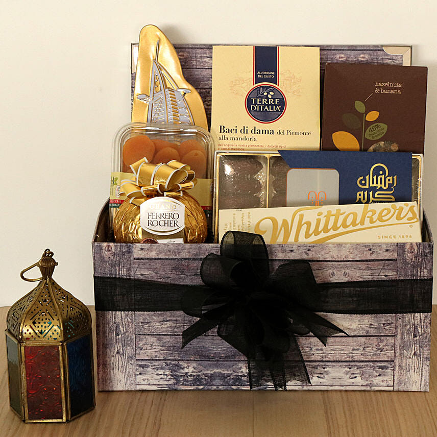 Decorative Ramadan Gift Basket