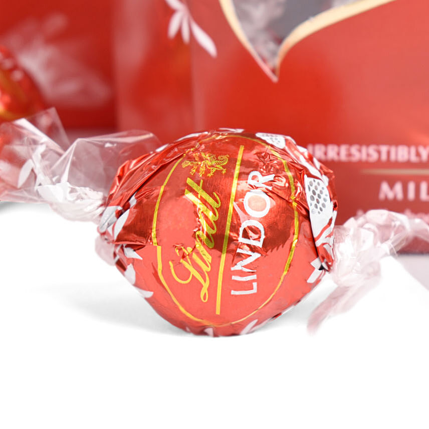 Lindt Milk Chocolate Truffles 200G