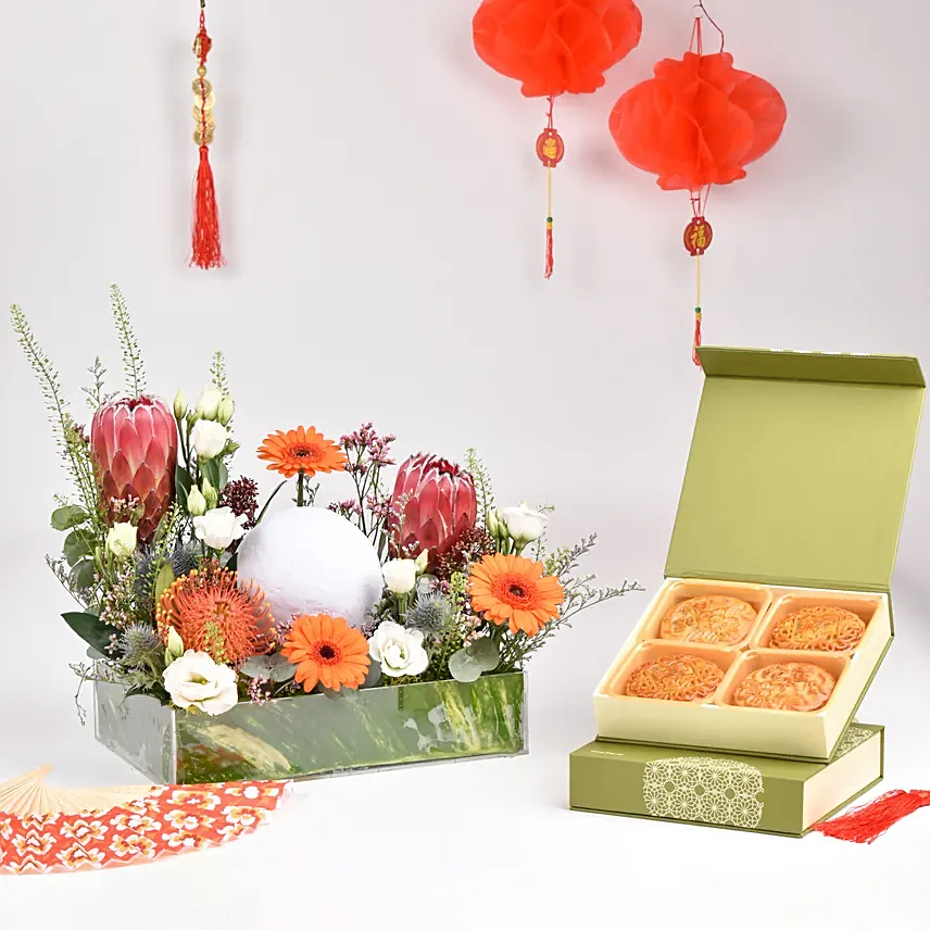 Glow of Moon Flowers and Moon Cakes