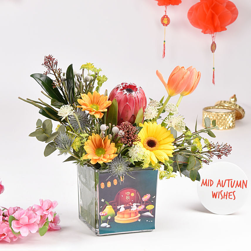 Online Happy Mid Autumn Festival Flower Gift Delivery in UAE - FNP