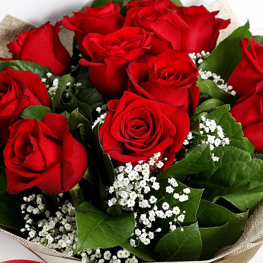 Online Bunch Of Ravishing Red Roses Gift Delivery in UAE - FNP