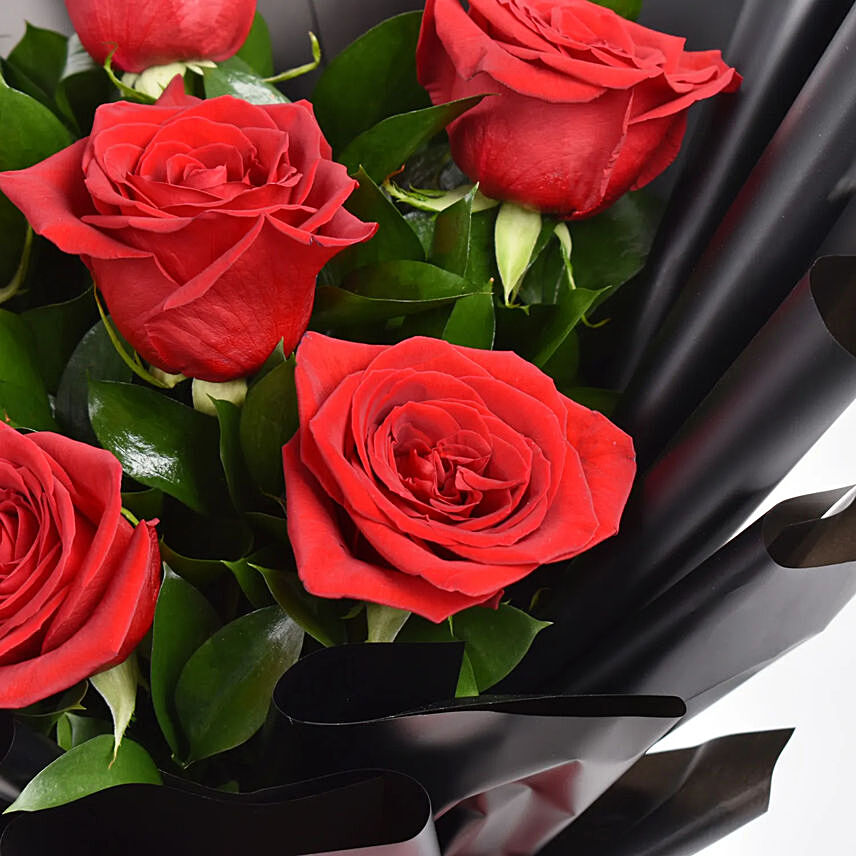 6 Red Roses Bouquet