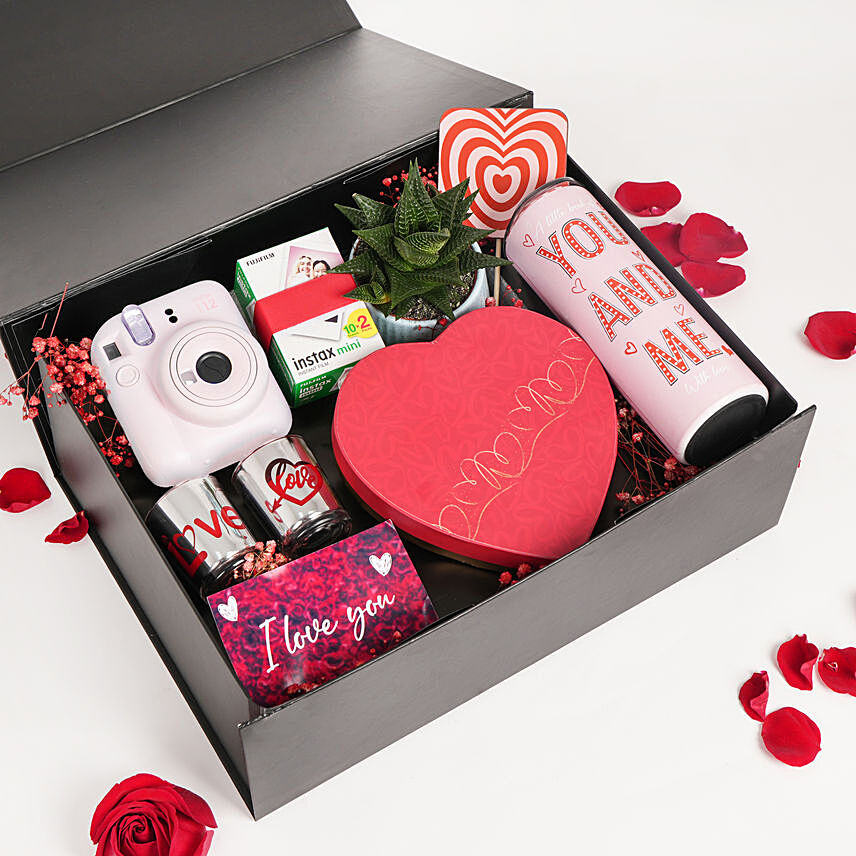 Online We Are Amazing Together Gift Hamper Gift Delivery in UAE - FNP