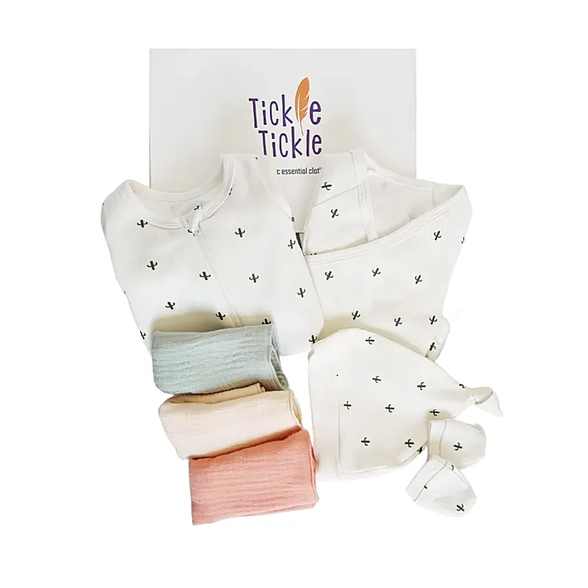 Spikey Big Essential organic baby gift hamper