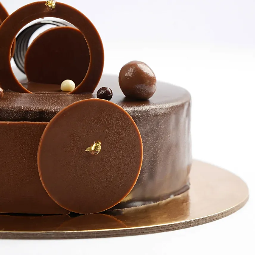 Online 500 grams Fudge Cake For Birthday Gift Delivery in UAE - FNP