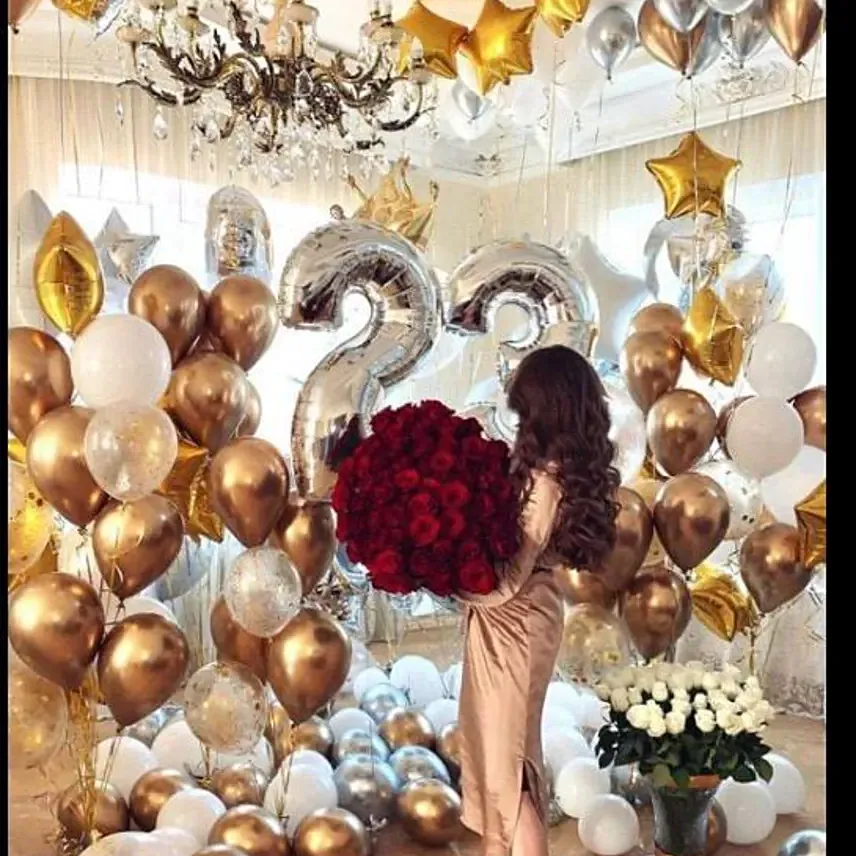 Flowers and Balloon Grand Wishes Room Decoration