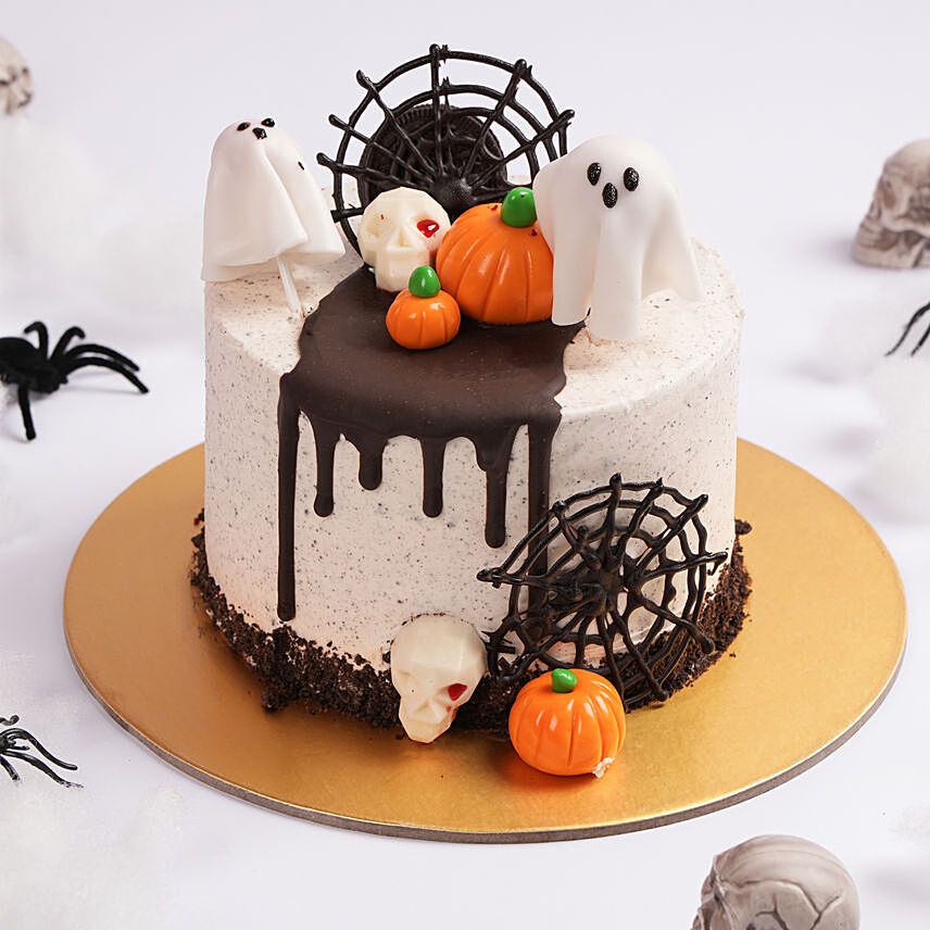 Pumpkin And Phantom Cake