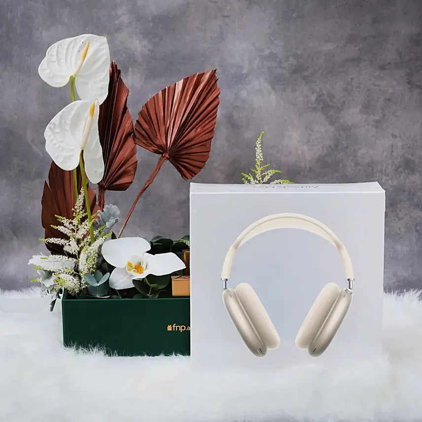 Apple Airpods Max Starlight With Flowers N Chocolates