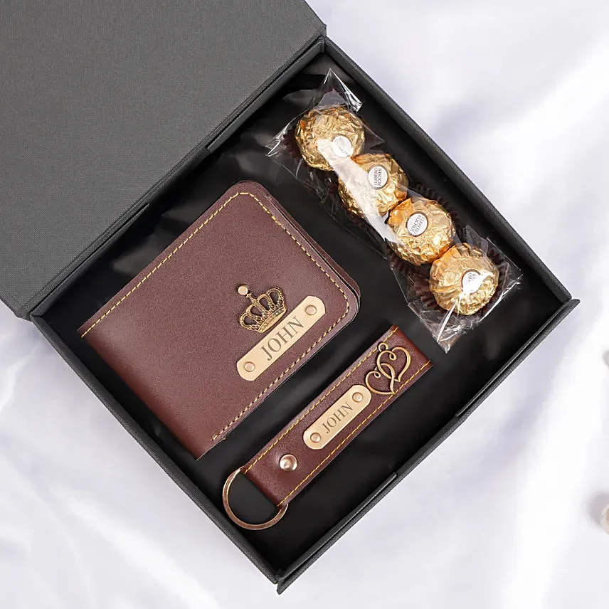 Personlized Wallet And Keychain And Ferrero Rocher