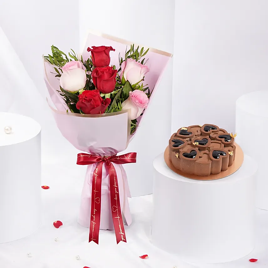 Pink and Red Roses Beauty Bouquet With Chocolate For Valentines