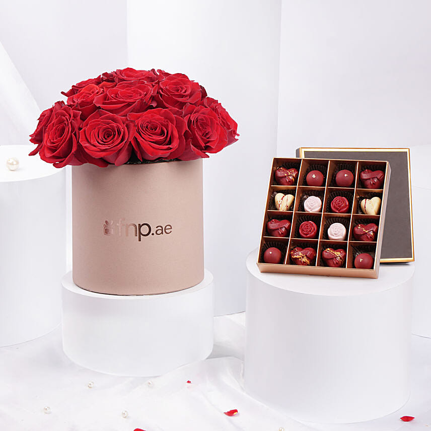 Red Roses With Assorted Chocolate