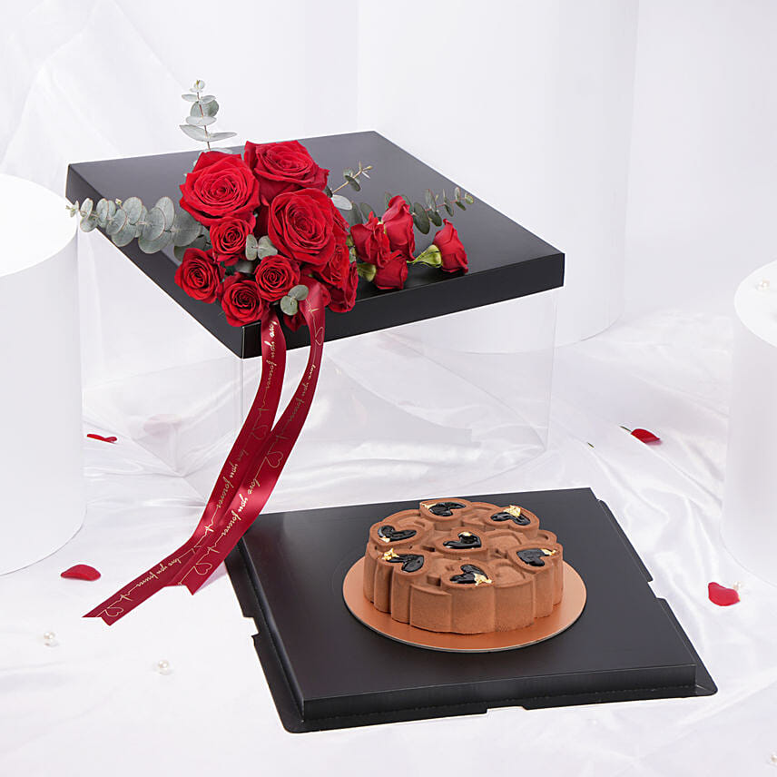 Valentines Roses And Chocolate Cake Box