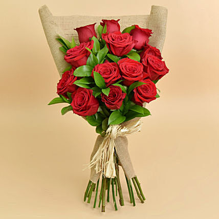 Valentine Gifts for Girlfriend Online  Best Valentine's Day Gifts For  Girlfriend 2023 - FNP