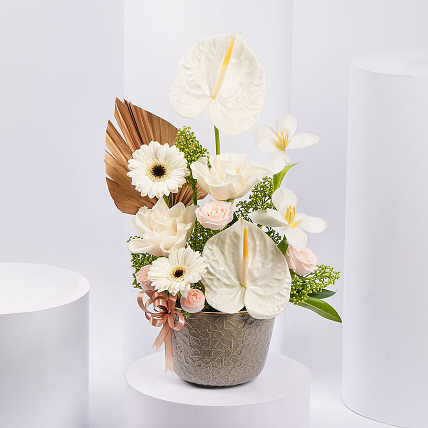 Otantik Home - Elegant White Ceramic Vase